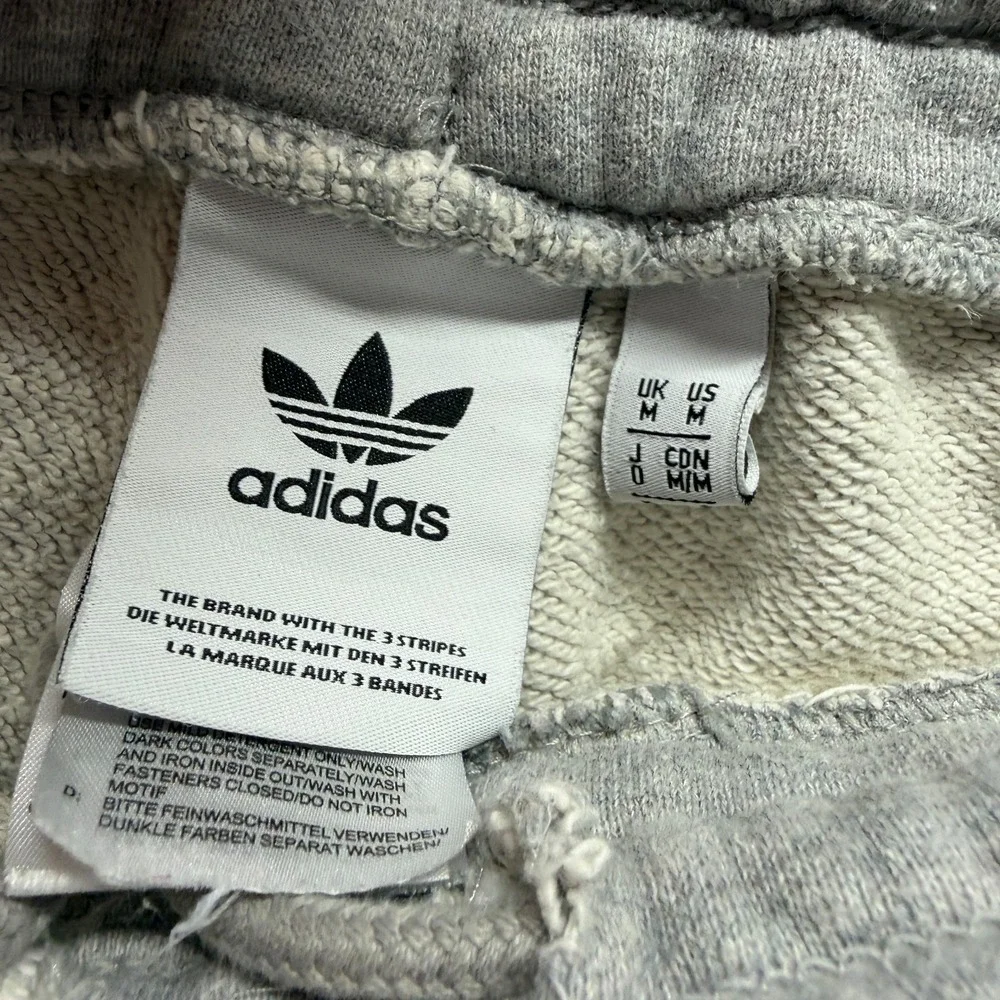 Adidas Shorts Mens M Gray Cotton Sweat Running Sports Performance 3-Stripes